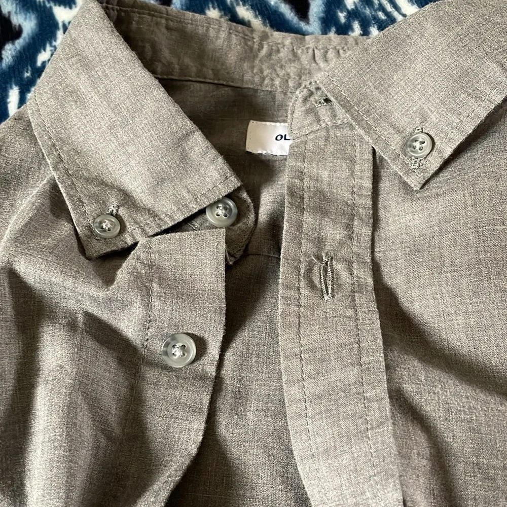 Old Navy Relaxed Fit Gray Boys Collared Button Down